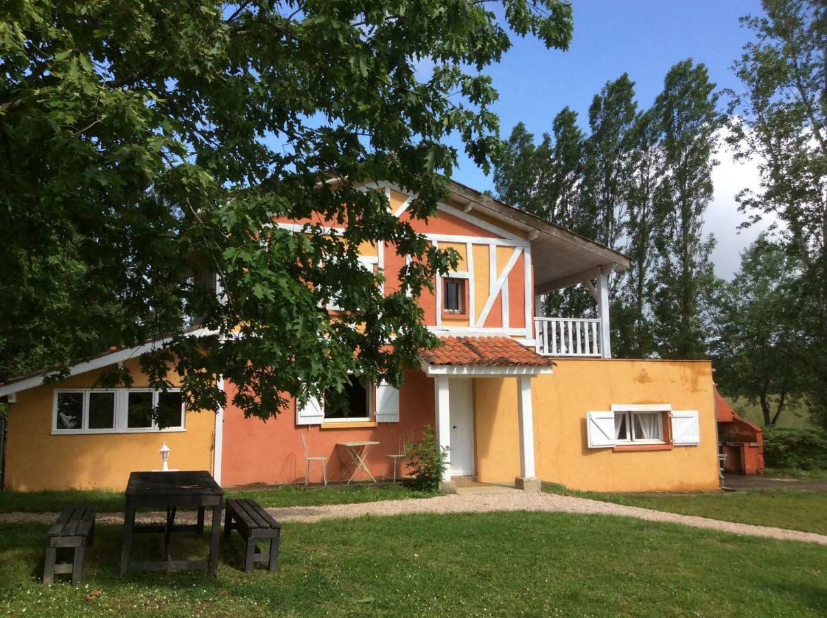 Domaine De Hongrie Hotel Ногаро Екстериор снимка